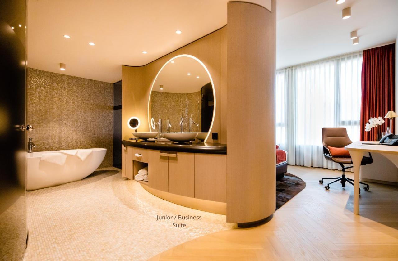Neues Tor Hotel *